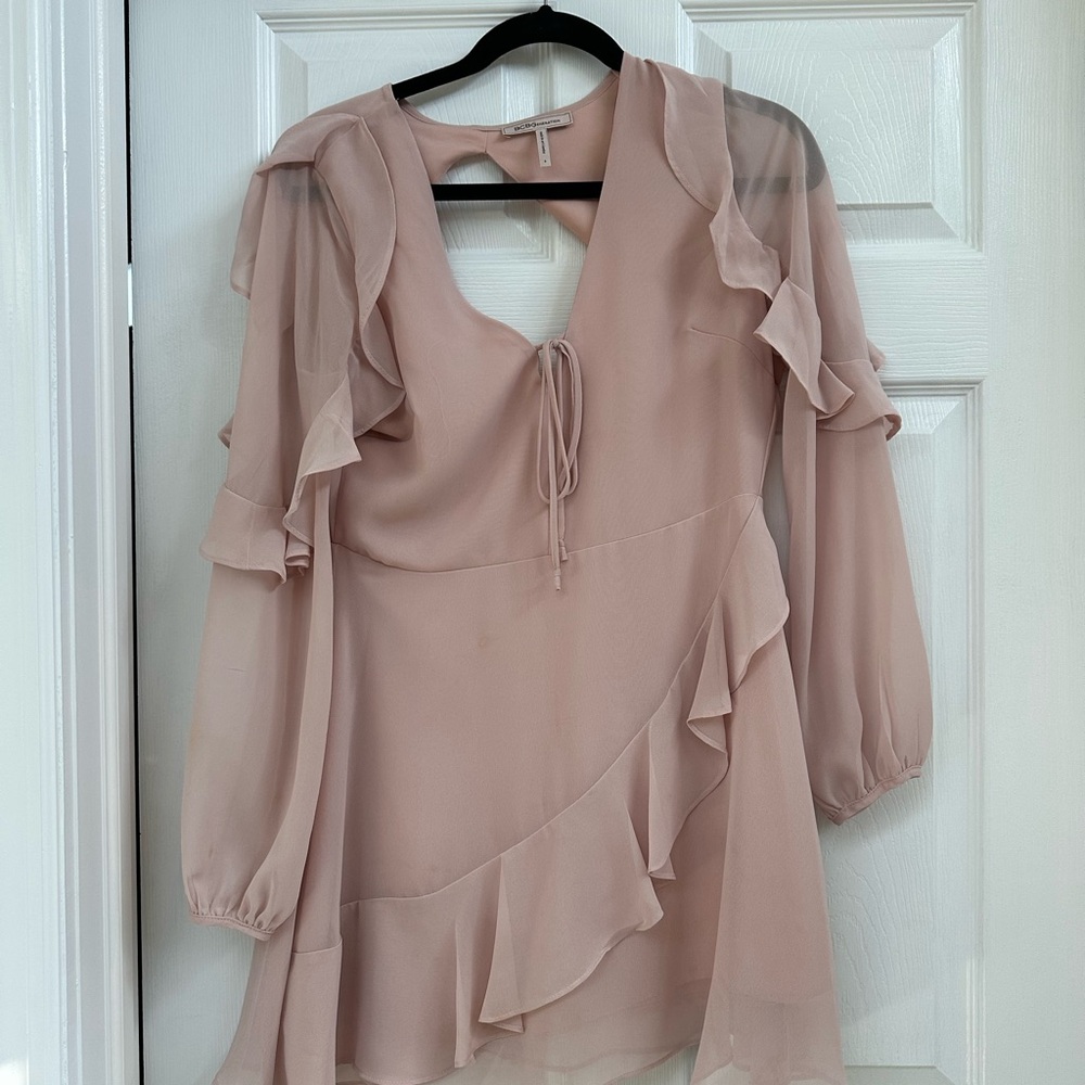 Elegant Women's Pink Ruffle Top